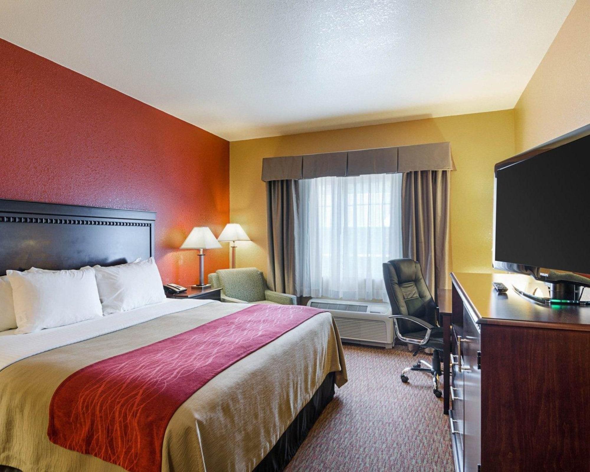 Comfort Inn & Suites Orange - Montpelier Экстерьер фото