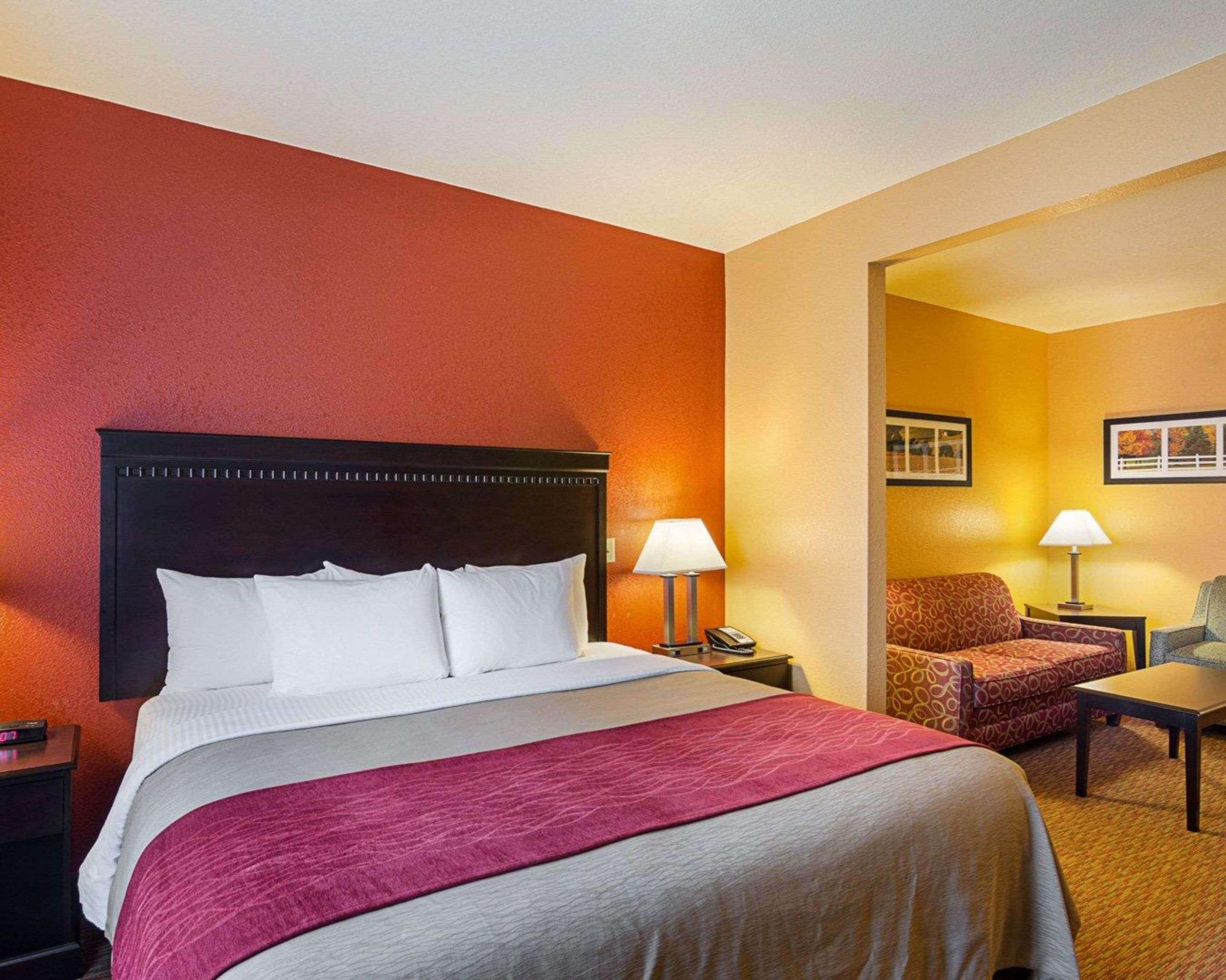 Comfort Inn & Suites Orange - Montpelier Экстерьер фото