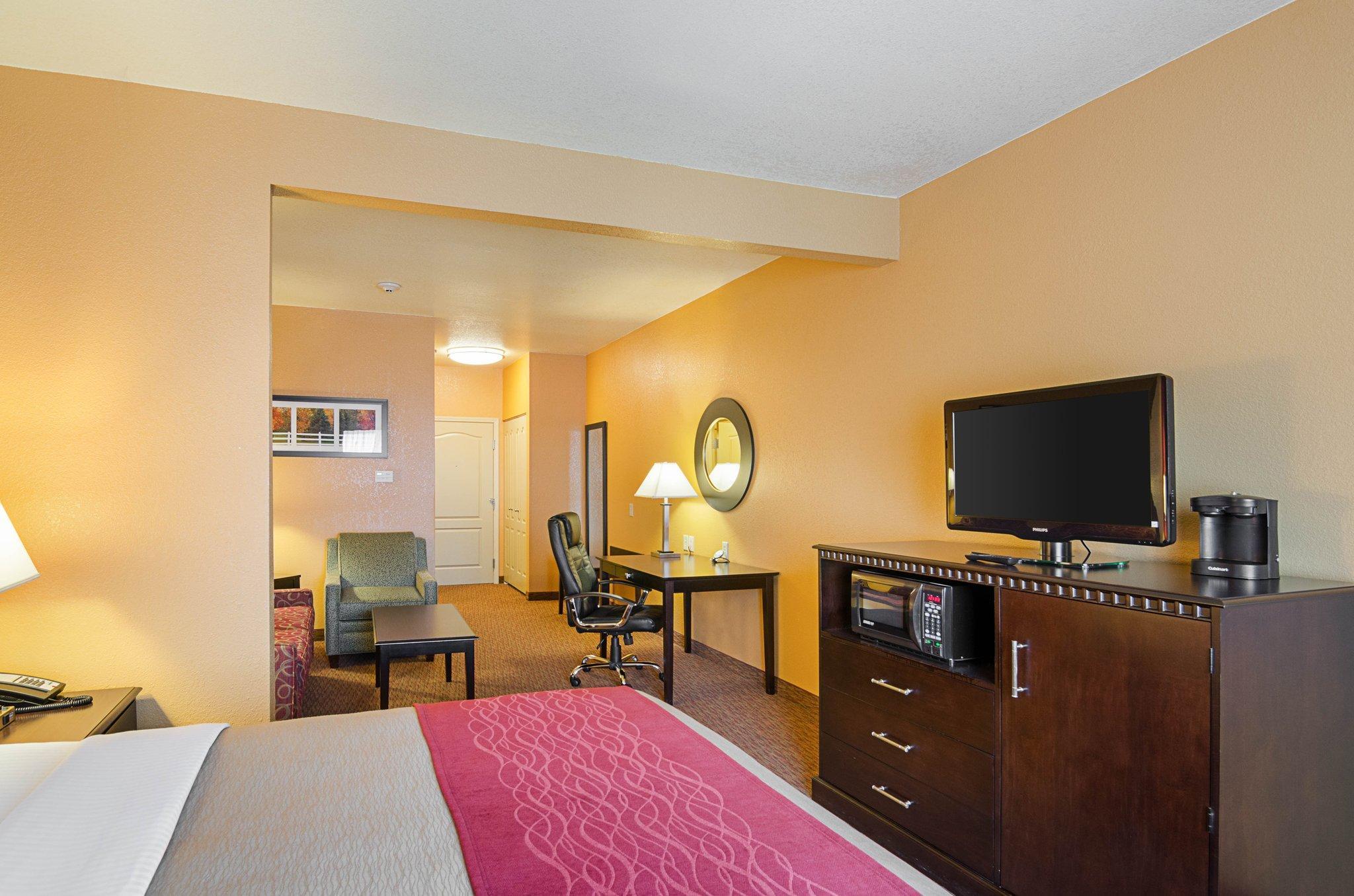 Comfort Inn & Suites Orange - Montpelier Экстерьер фото