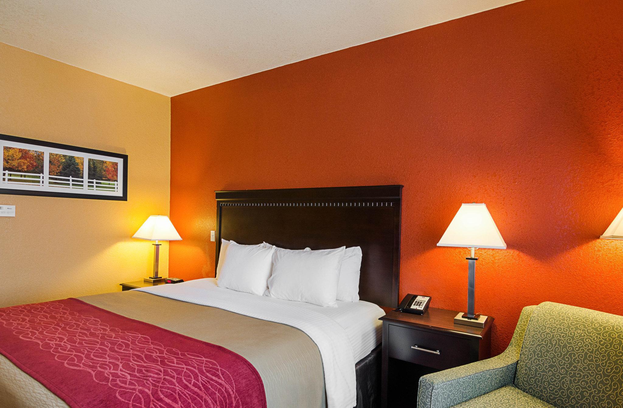 Comfort Inn & Suites Orange - Montpelier Экстерьер фото