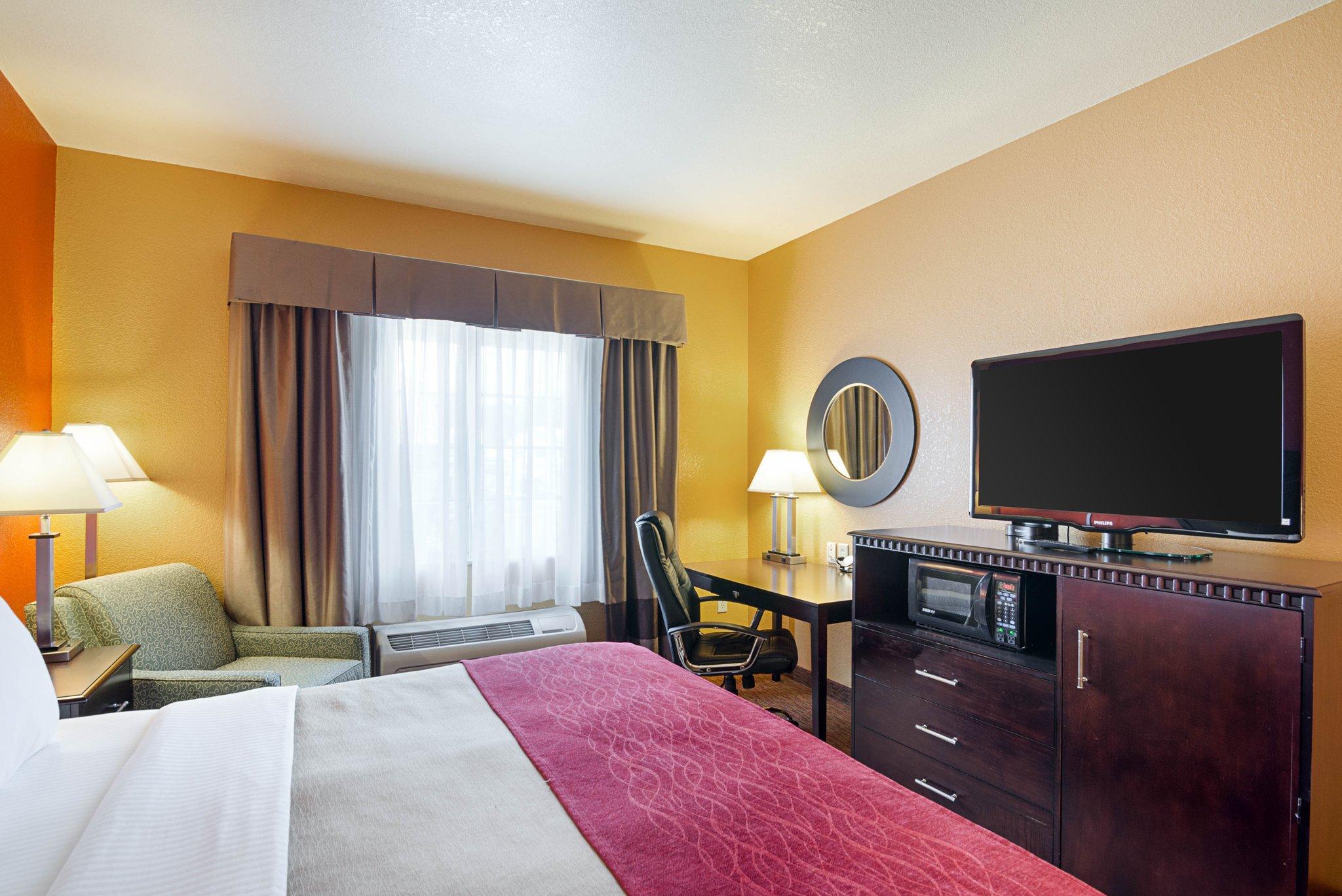 Comfort Inn & Suites Orange - Montpelier Экстерьер фото