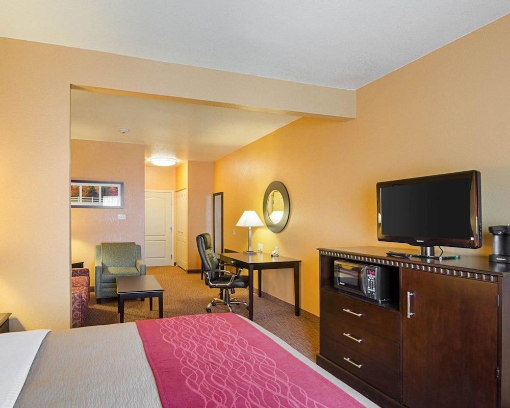 Comfort Inn & Suites Orange - Montpelier Экстерьер фото