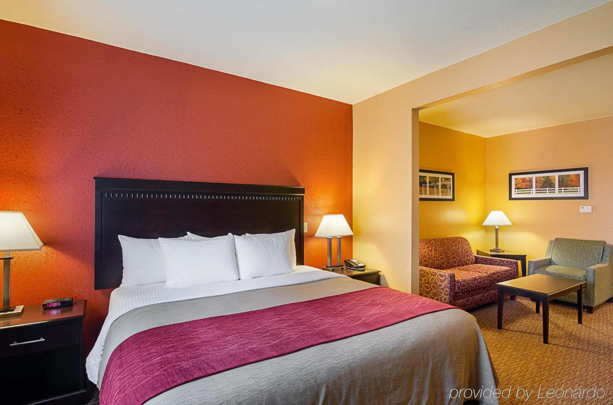 Comfort Inn & Suites Orange - Montpelier Экстерьер фото